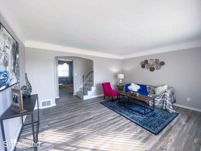 Building Photo - 3 br, 1 bath House - 14011 Broadway Avenue