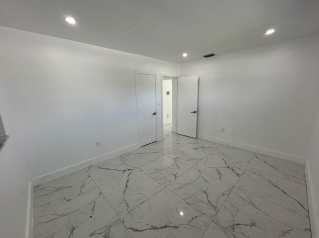 Foto del edificio - 4350 SW 62nd Ave
