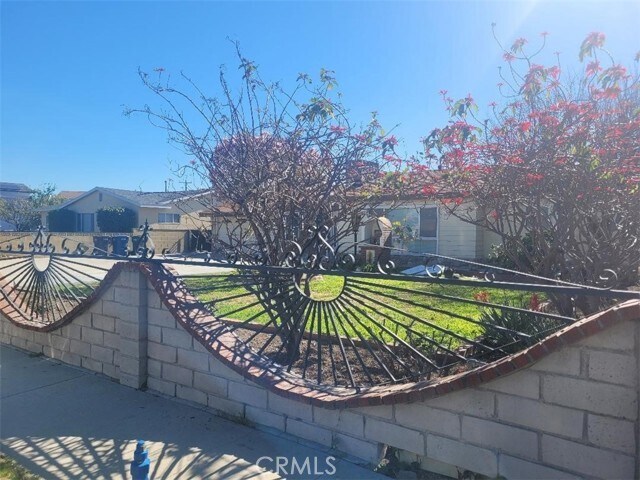Building Photo - 6442 Crossway Dr