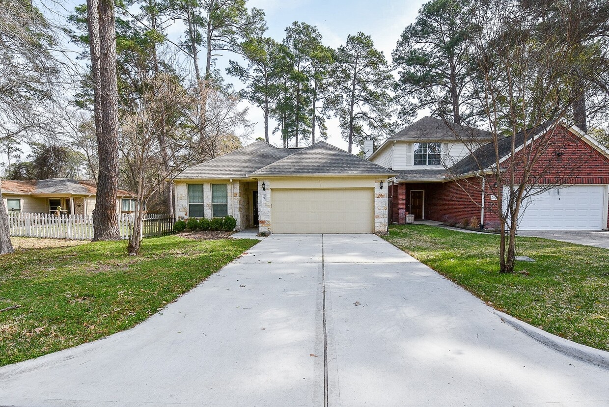 Primary Photo - 2826 Whitman Dr