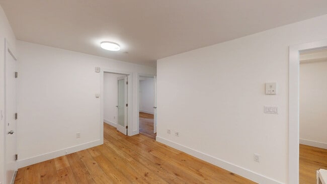 Building Photo - 455 14th St