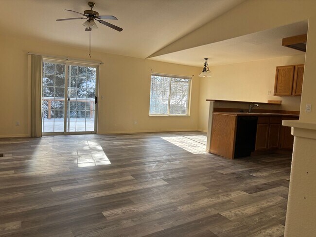 Foto del edificio - 726-728 E Spokane Ave