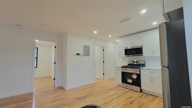 Foto del edificio - 119-02 Long St