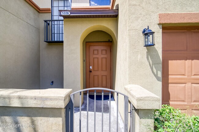 Foto del edificio - 5326 Brighton Park Ln