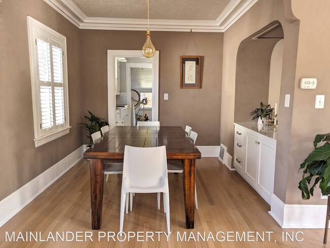 Foto del edificio - 2 br, 2 bath House - 635 N TERRY ST.