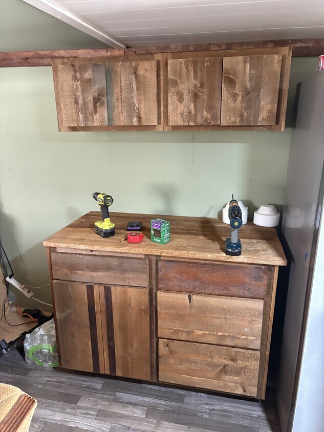 Foto del edificio - 403 Cook Rd