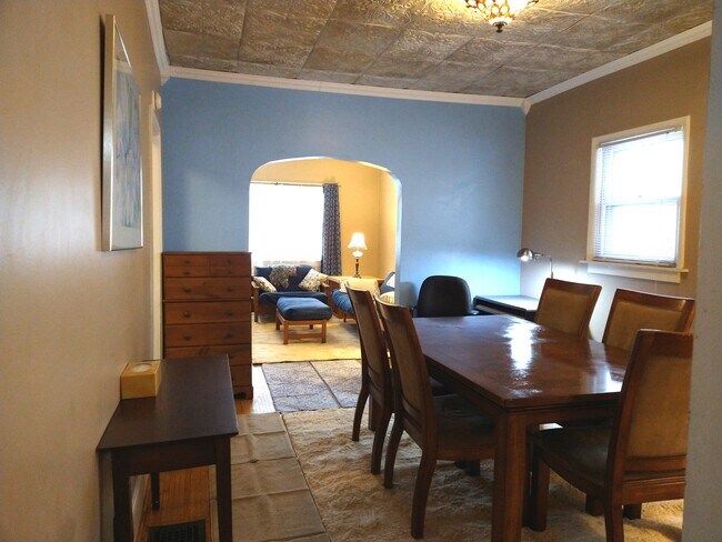 Building Photo - 25 Beacon St