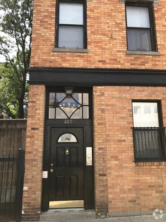 Building Photo - 229 Berkeley St