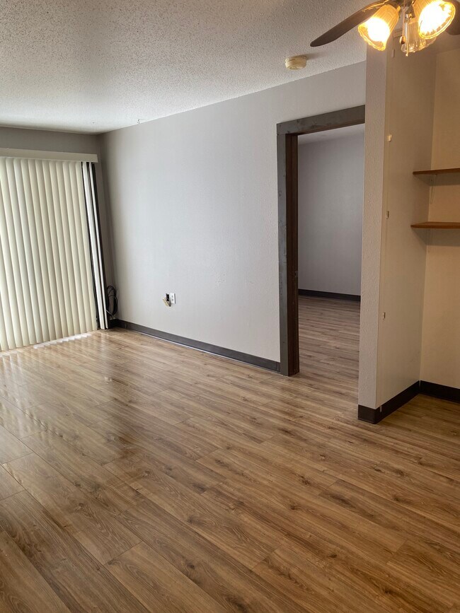 121 2nd St S Unit Shyenne Apartments, Sheyenne, ND 58374 Apartments