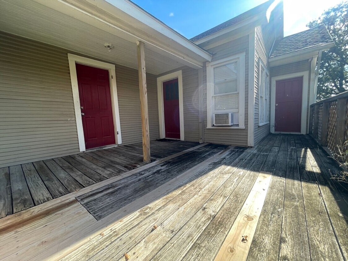Foto principal - 4 Bedroom Home Near Downtown Stephenville