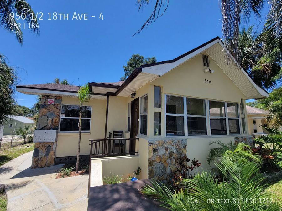 218 1/2 18th Ave S Unit 4, Saint Petersburg, FL 33705 Room for Rent