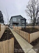 Building Photo - 8481 SE 64th Ave