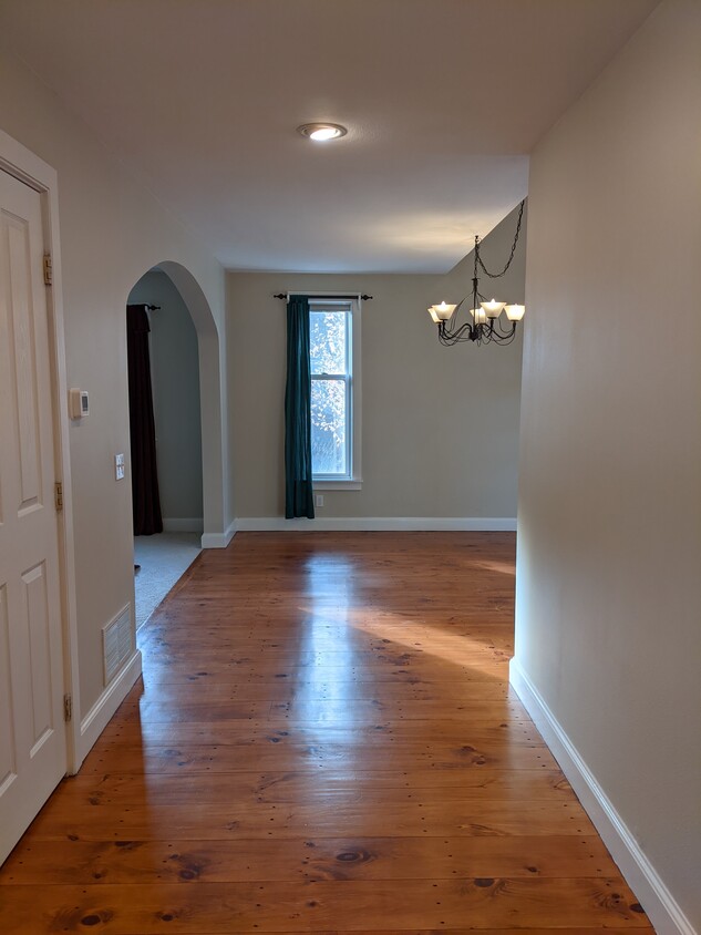 Primary Photo - 1359 Wald Dr