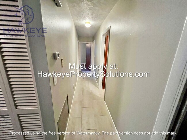 Foto del edificio - 3205 Carleton Cir W