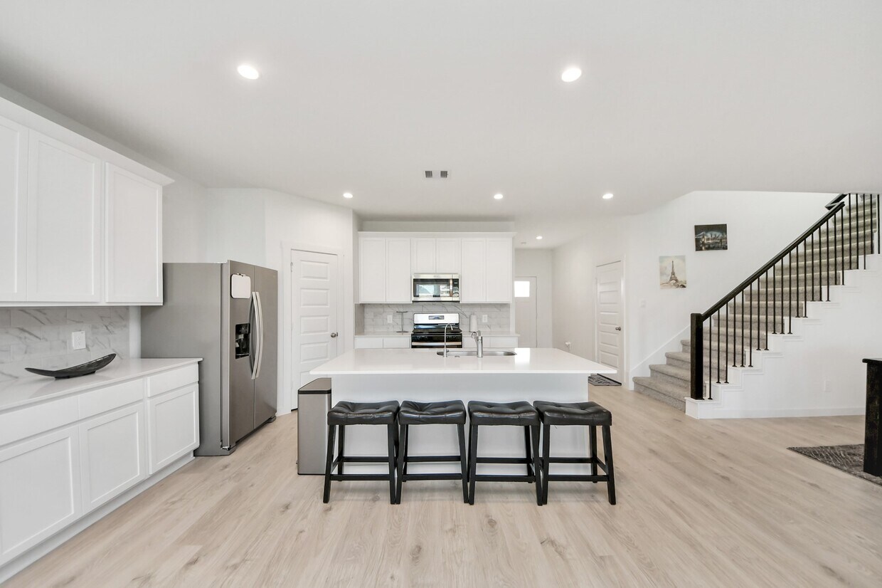 Foto principal - 31771 Margaret Woods Ln