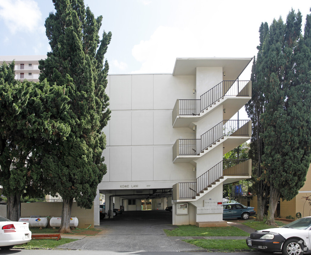 Building Photo - Kome Lani
