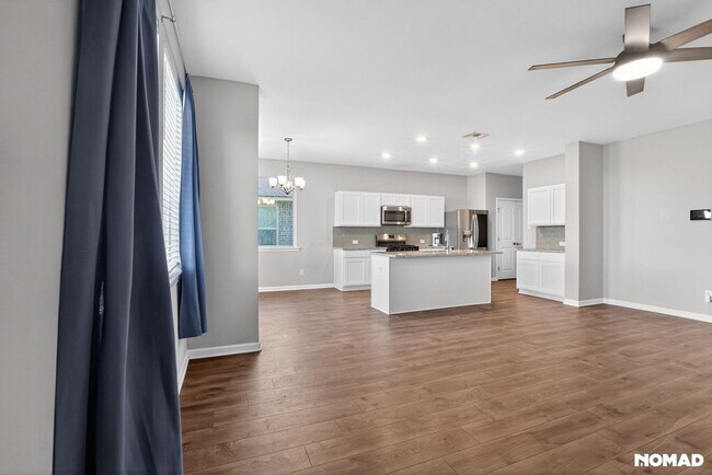 Foto del edificio - 3274 E Blue Heron Dr