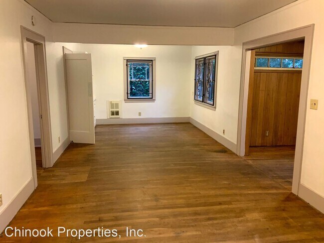 Building Photo - 2 br, 1 bath House - 1061 Jefferson St.