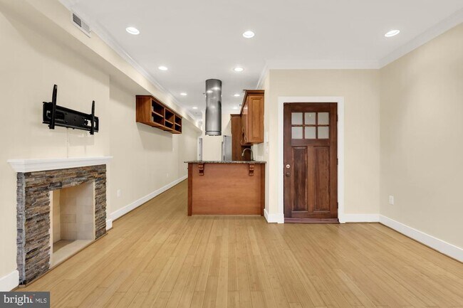 Foto del edificio - 1126 Columbia Rd NW