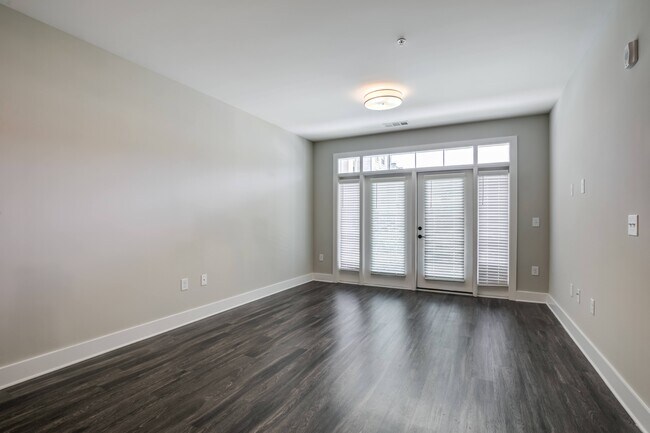 Foto del edificio - The Flats at Southlawn Apartments