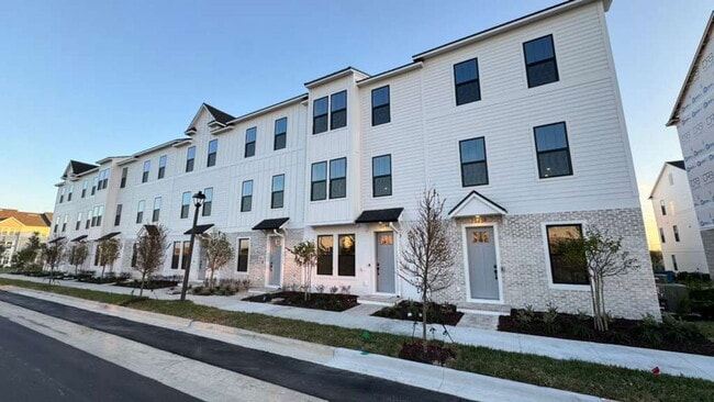 Building Photo - 15244 Groveside Rd