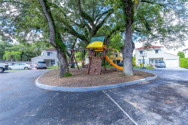 Foto del edificio - 20003 NE 6th Ct Cir