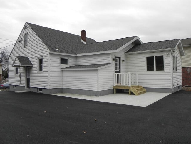 Building Photo - 53 Tremont St