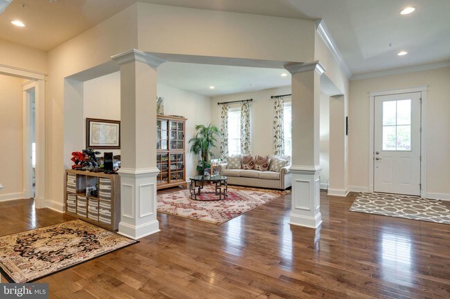 Building Photo - 17064 Belle Isle Dr