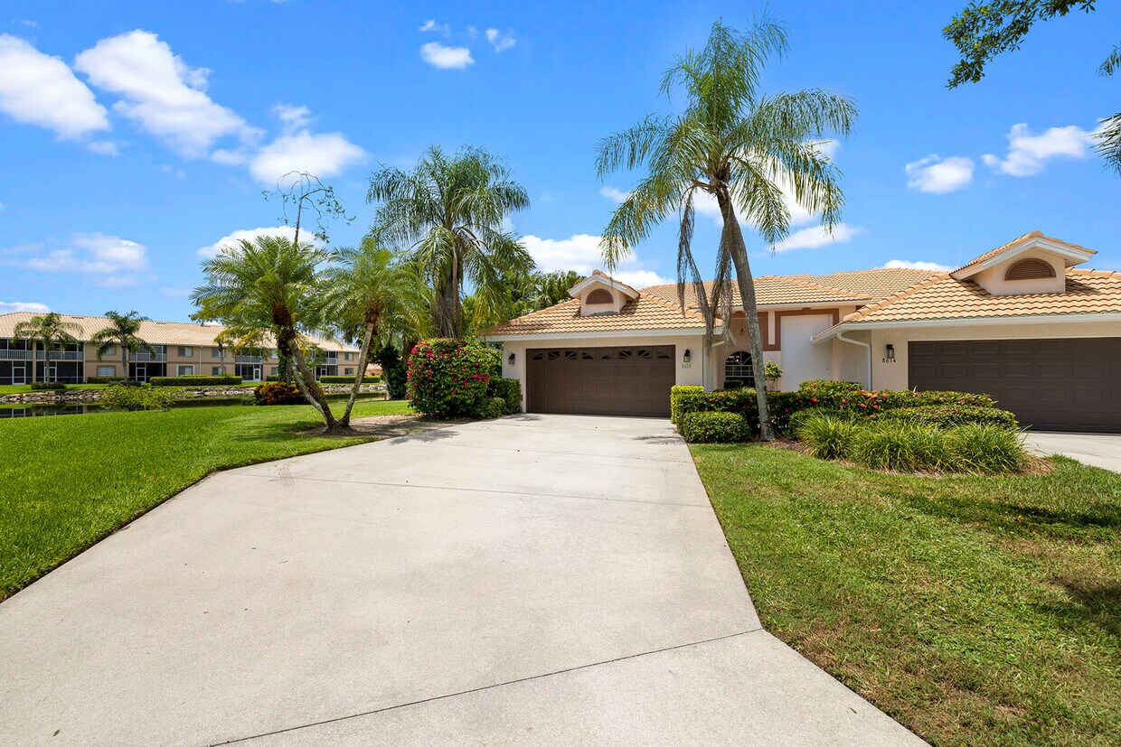 Foto principal - 8618 Mustang Dr