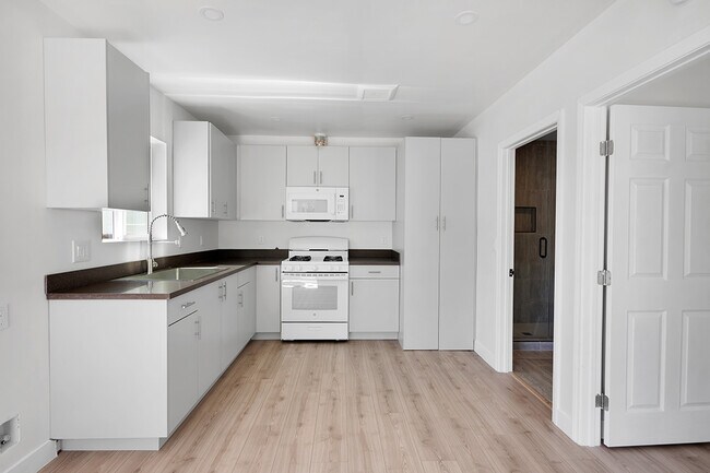Foto del edificio - 13951 Garber St