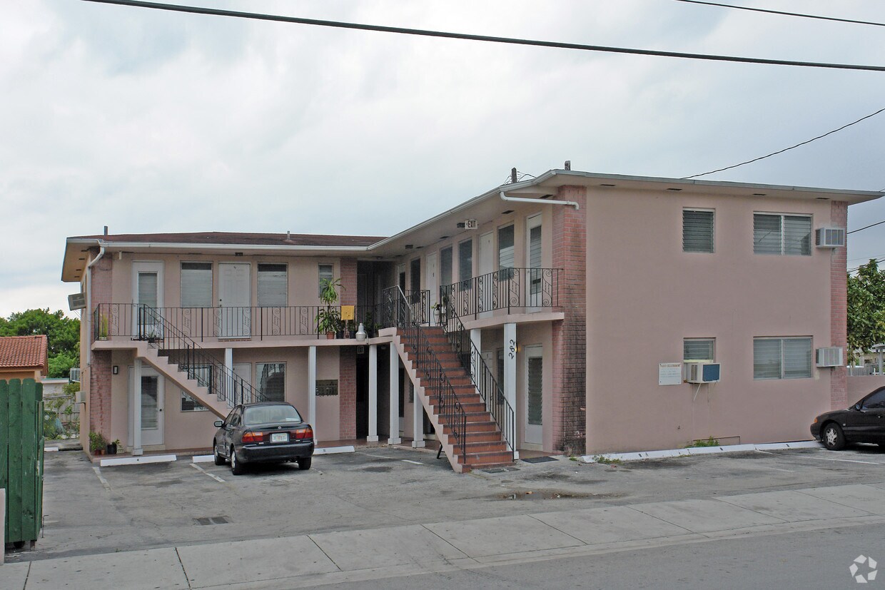 Foto principal - 282 NW 47th Ave