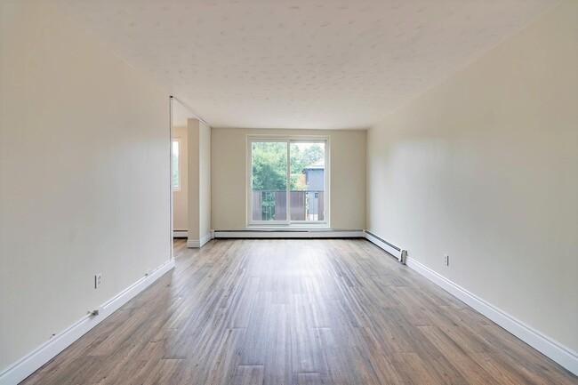 Photo du bâtiment - Sydenham Manor Apartments