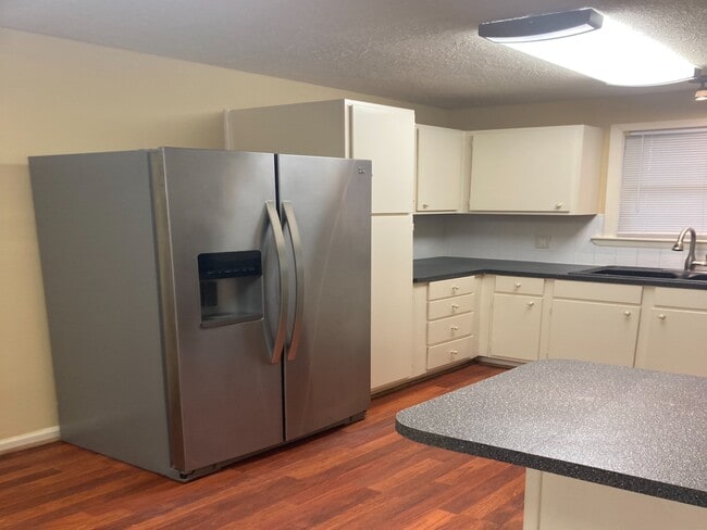 Foto del edificio - 4921 Maxie St