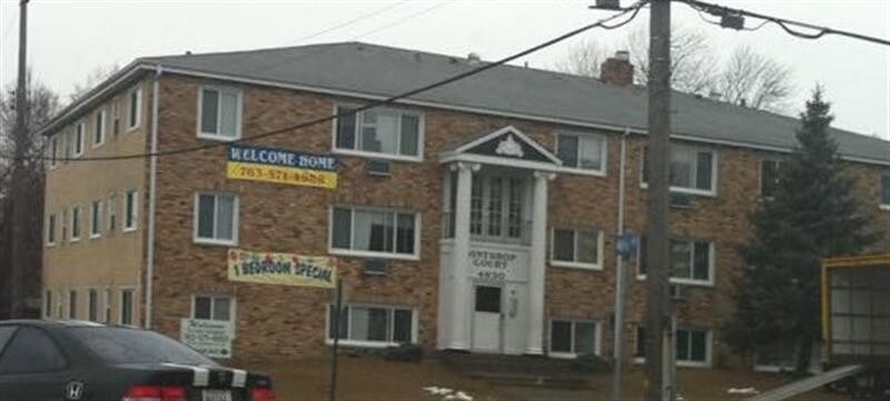 Primary Photo - Spacious 3rd floor 2 Bedroom Apts on bus line