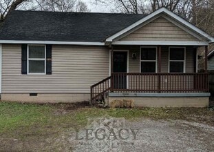 Building Photo - 1707 Evelyn Ave