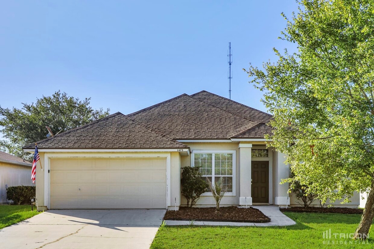 Foto principal - 1675 Hollow Glen Dr