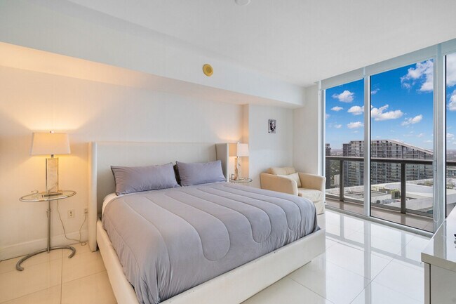 Foto del edificio - 485 Brickell Ave