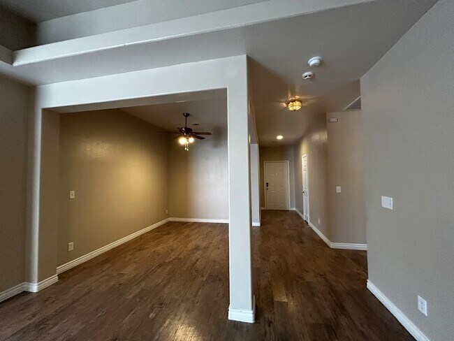 Foto del edificio - 4334 Beach Cliff Ave