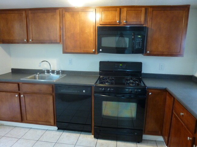 Foto del edificio - 2606 Larkins Way