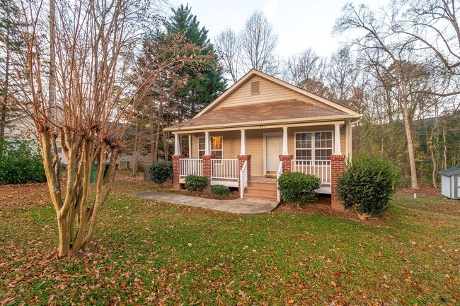 Building Photo - Charming 3 Bedroom, 2 Bathroom Home in Matthews!