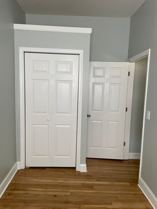 BEDROOM 1 - 516 Monastery Pl