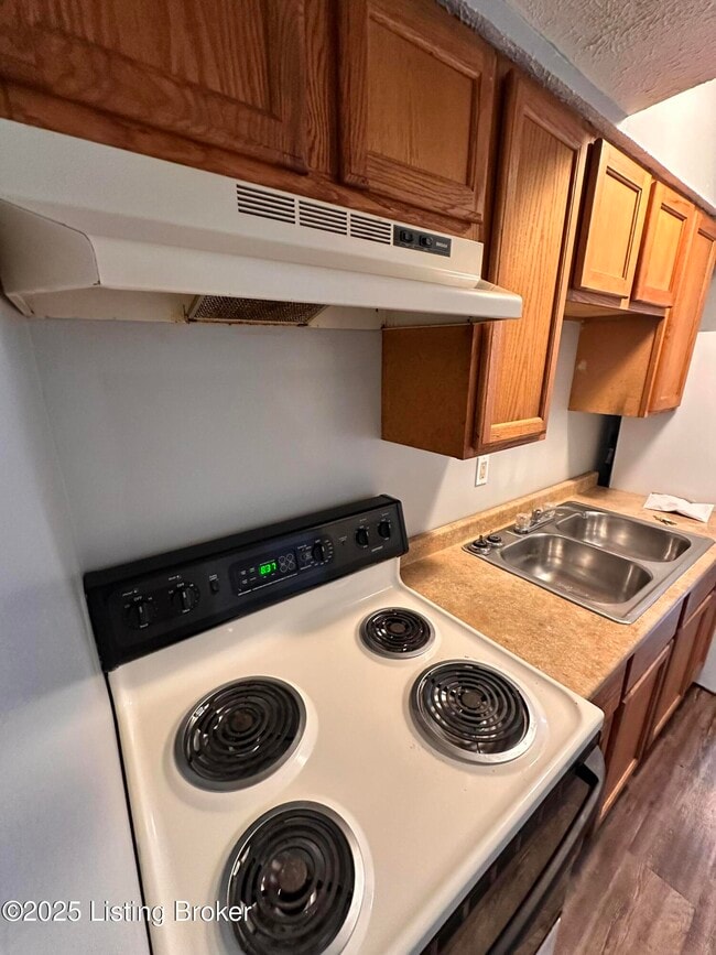 Building Photo - 3422 Shagbark Rd