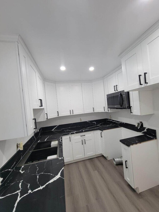 Foto del edificio - 1135 S Sherbourne Dr