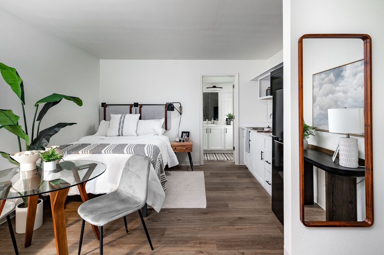 The Penleigh Branson Row 300 N Francis Blvd Branson, MO