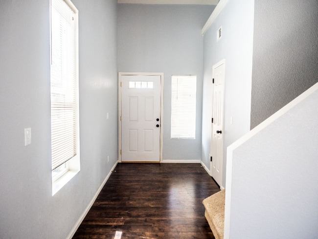 Building Photo - 3931 Balsawood Ln