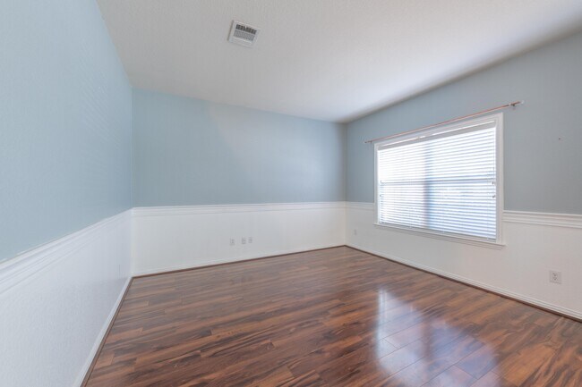 Foto del edificio - 2419 Elkhorn Ranch Rd