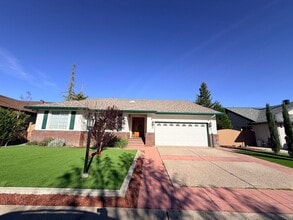 Building Photo - 381 Bountiful Path