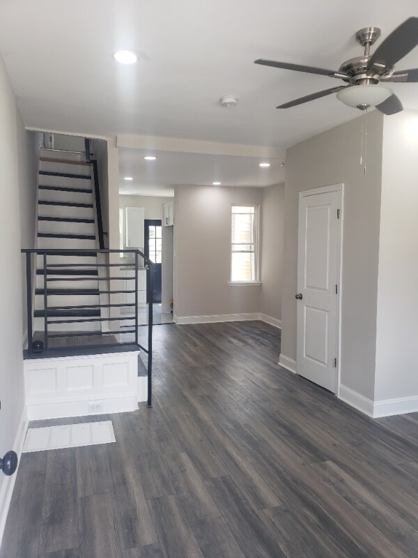 Foto del edificio - 2714 W Silver St