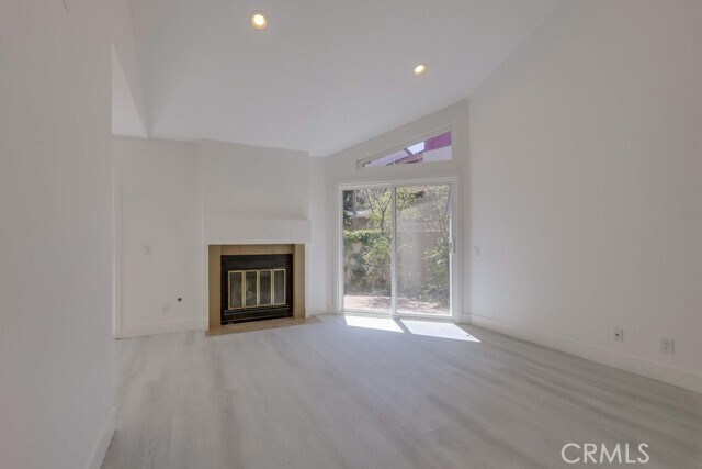 Building Photo - 163 Stanford Ct