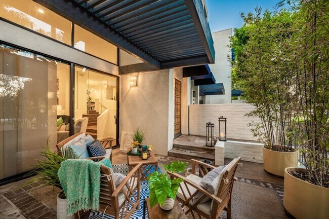 Building Photo - 5416 Heron Bay